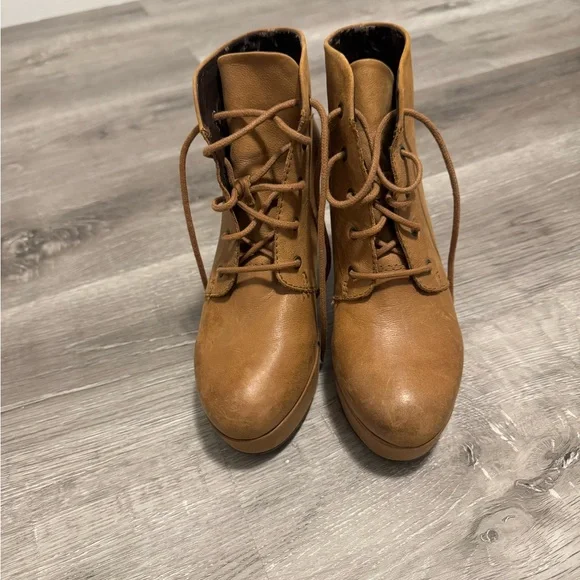 Steve Madden Raspy Booties - Picture 1 of 6